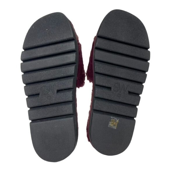 STUART WEITZMAN Sz 7 Elodie Chill Faux Fur Slide Sandal Cranberry - Picture 10 of 11